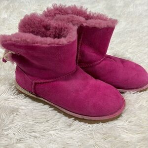 UGG SELENE FURIOUS FUCHSIA BOOTS Woman’s Size 7